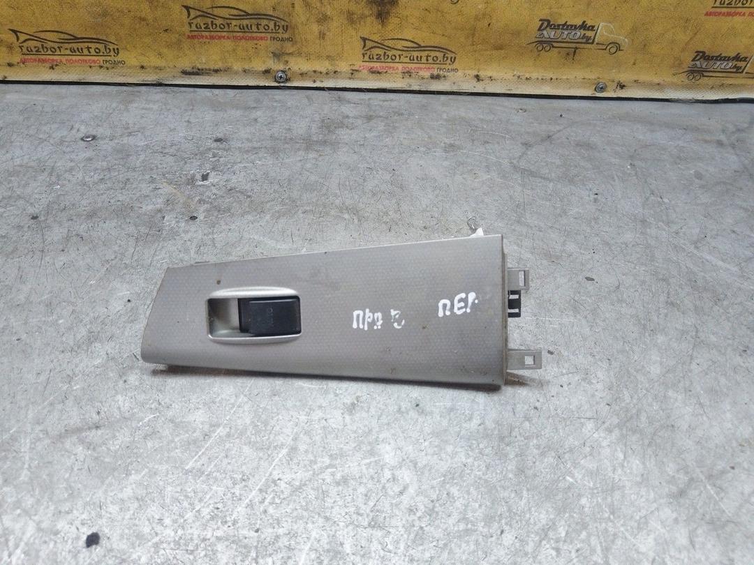 Кнопка стеклоподъемника переднего правого RN5SOD Toyota Corolla