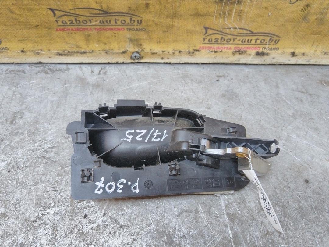 Ручка внутренняя задняя левая 704V6V Peugeot 307 купить с доставкой