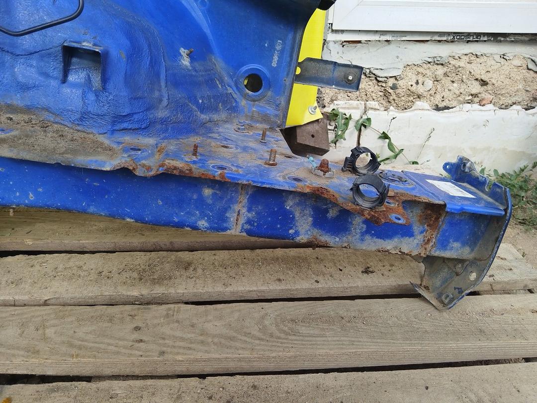 Лонжерон левый QEK41C Volkswagen Golf undefined