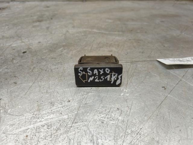 Кнопка стеклоподъемника YZ7670 Citroen Saxo