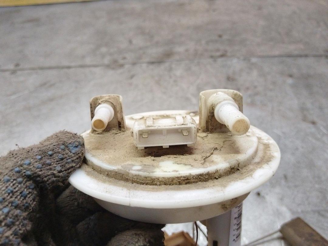 Колба в бак SPRJQE Peugeot Partner купить