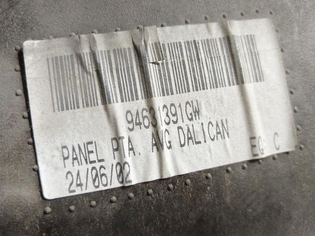 Обшивка двери передней левой (дверная карта) B2N8V0 Citroen Xsara Picasso купить на авторазборке