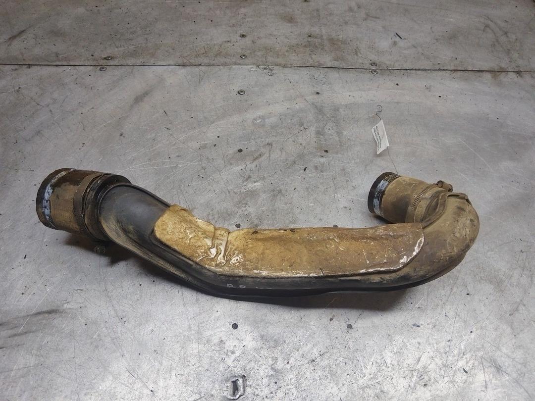 Патрубок интеркулера 5853H7 Peugeot Partner