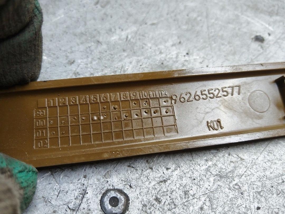 Накладка декоративная XYCECY Peugeot 406 купить в магазине запчастей бу