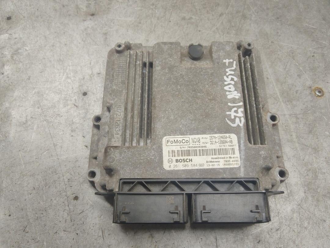 Блок управления двигателем 85GKSA Ford Fusion - Фото 2