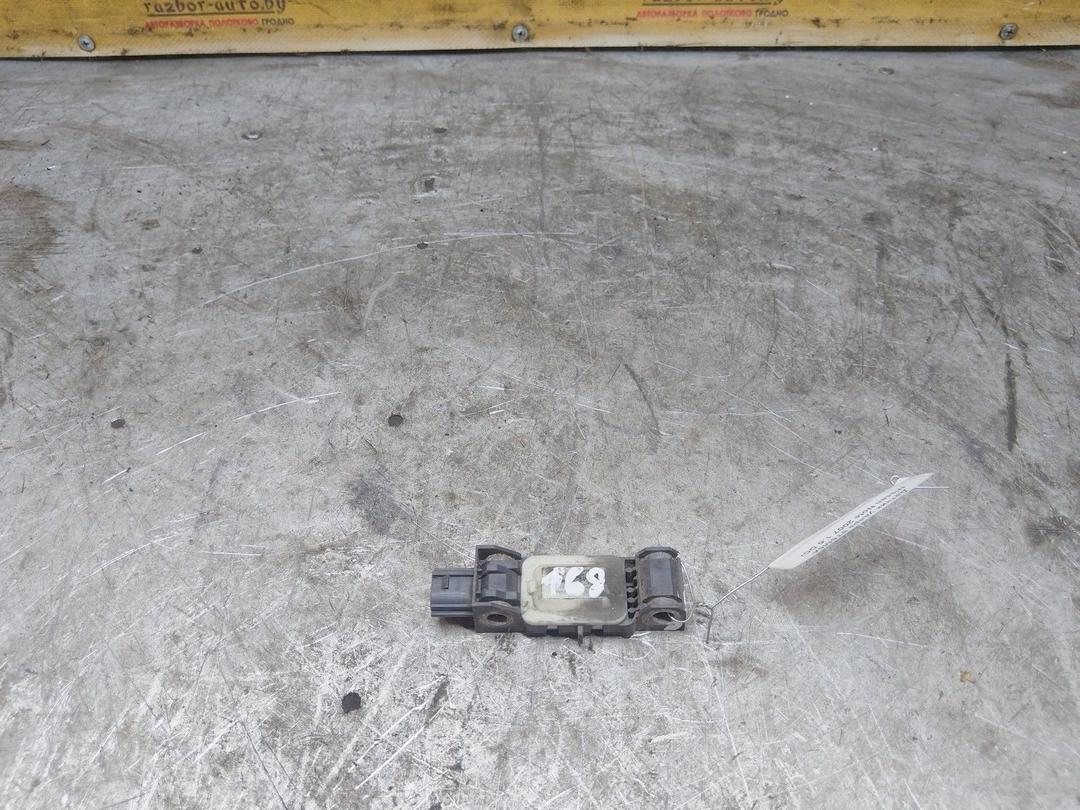 Датчик удара 8T5M5A Nissan Note купить