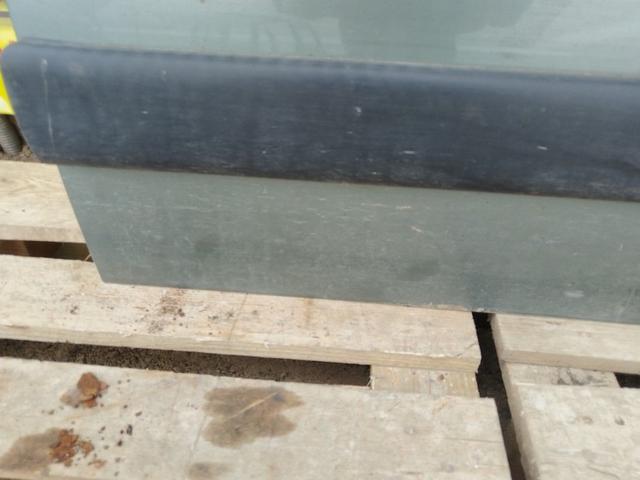 Дверь передняя правая HUAN8Y Peugeot Partner купить