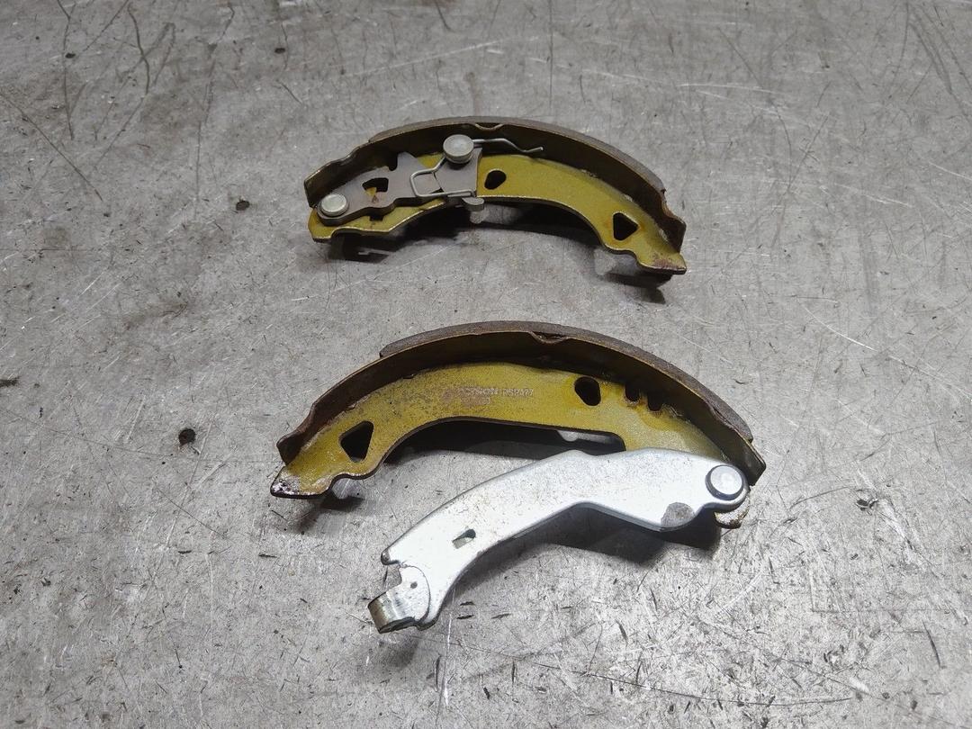 Механизм развода задних тормозных колодок левый IC6XJI Fiat Punto купить с доставкой