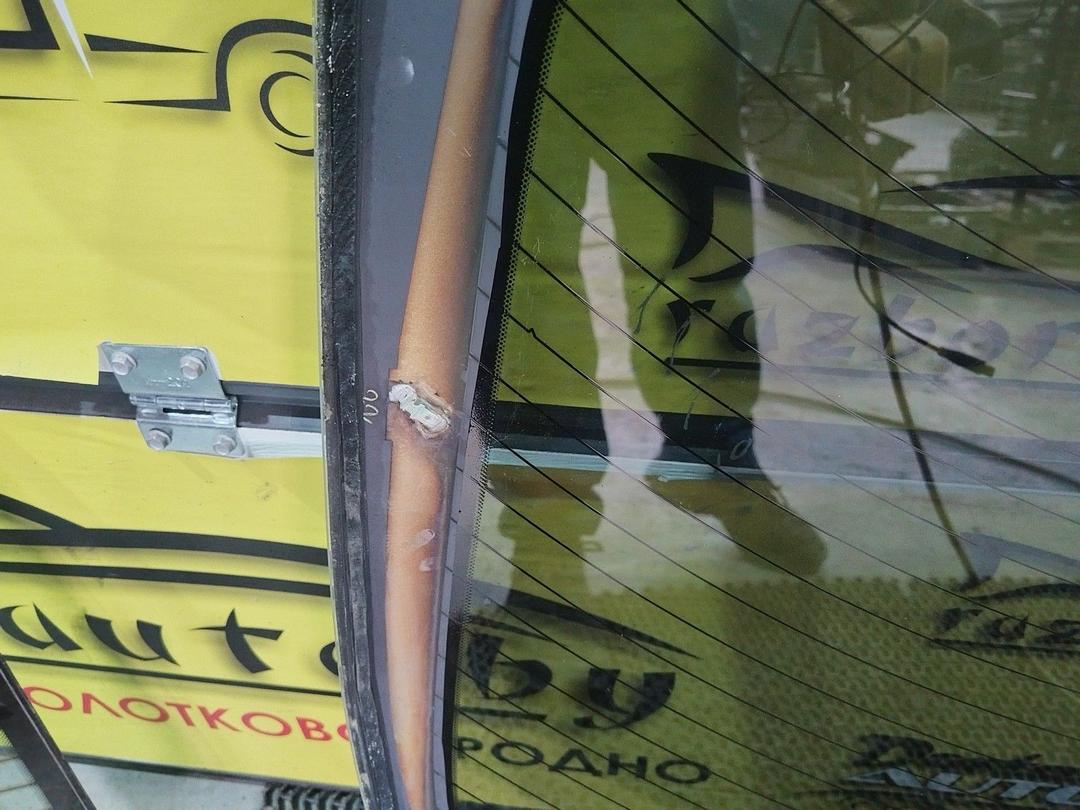 Стекло заднее VVX9QM Nissan Primera купить на авторазборке