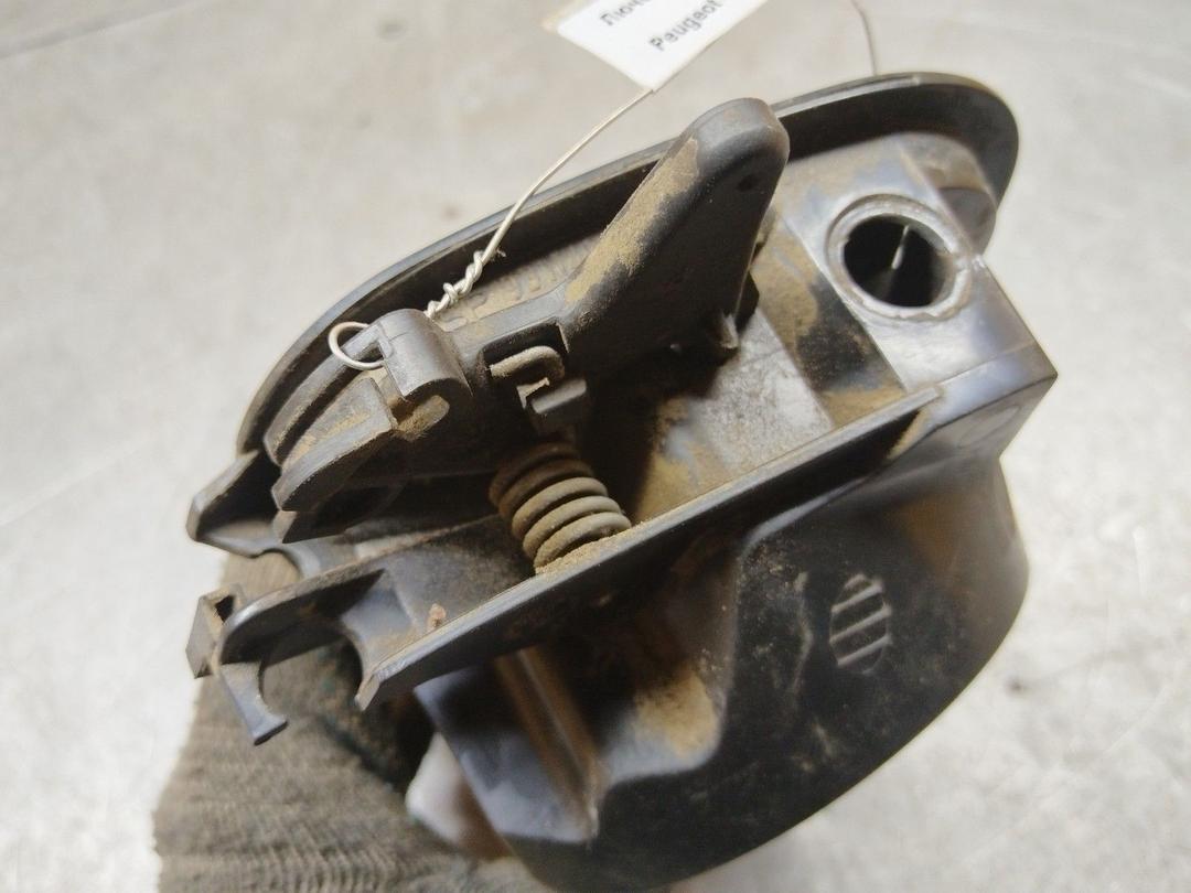 Лючок топливного бака VH1K4J Peugeot 406 купить в магазине запчастей бу