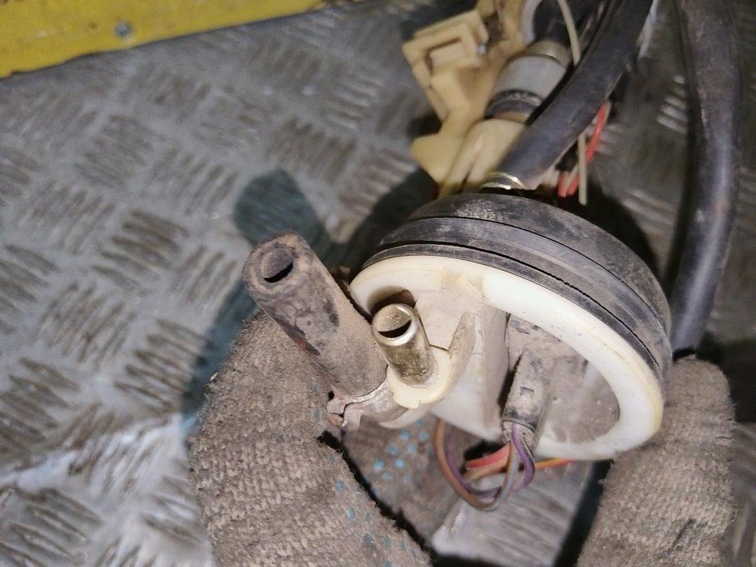 Колба в бак NFL419 Volkswagen Golf купить с доставкой