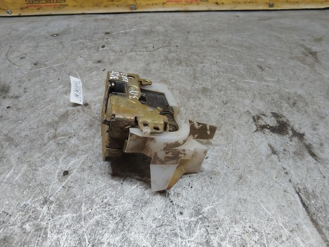 Замок двери задней правой RFZ775 Renault Espace купить с доставкой. Огромный выбор запчастей и марок авто. У нас есть практически все.