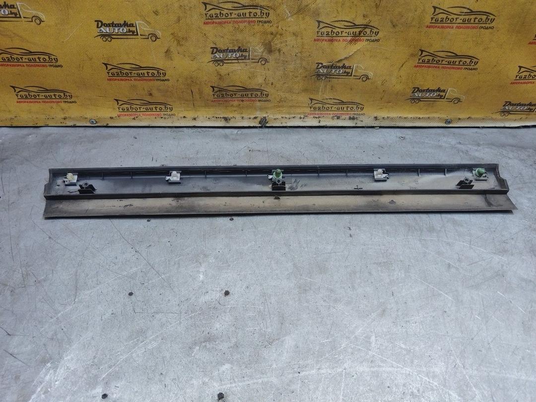 Молдинг двери задней правой G1KIU0 Volkswagen Passat купить с доставкой