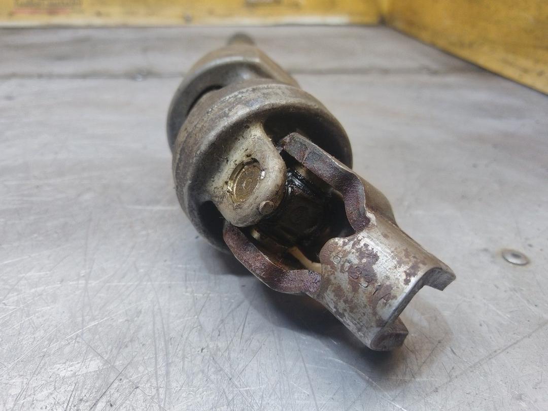 Рулевой карданчик UIESEV Volkswagen Passat - Фото 2