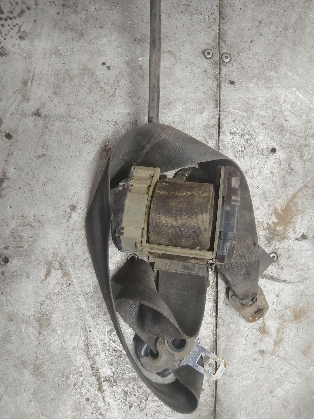 Ремень безопасности передний левый JNL0NE Audi 80 купить в магазине запчастей бу