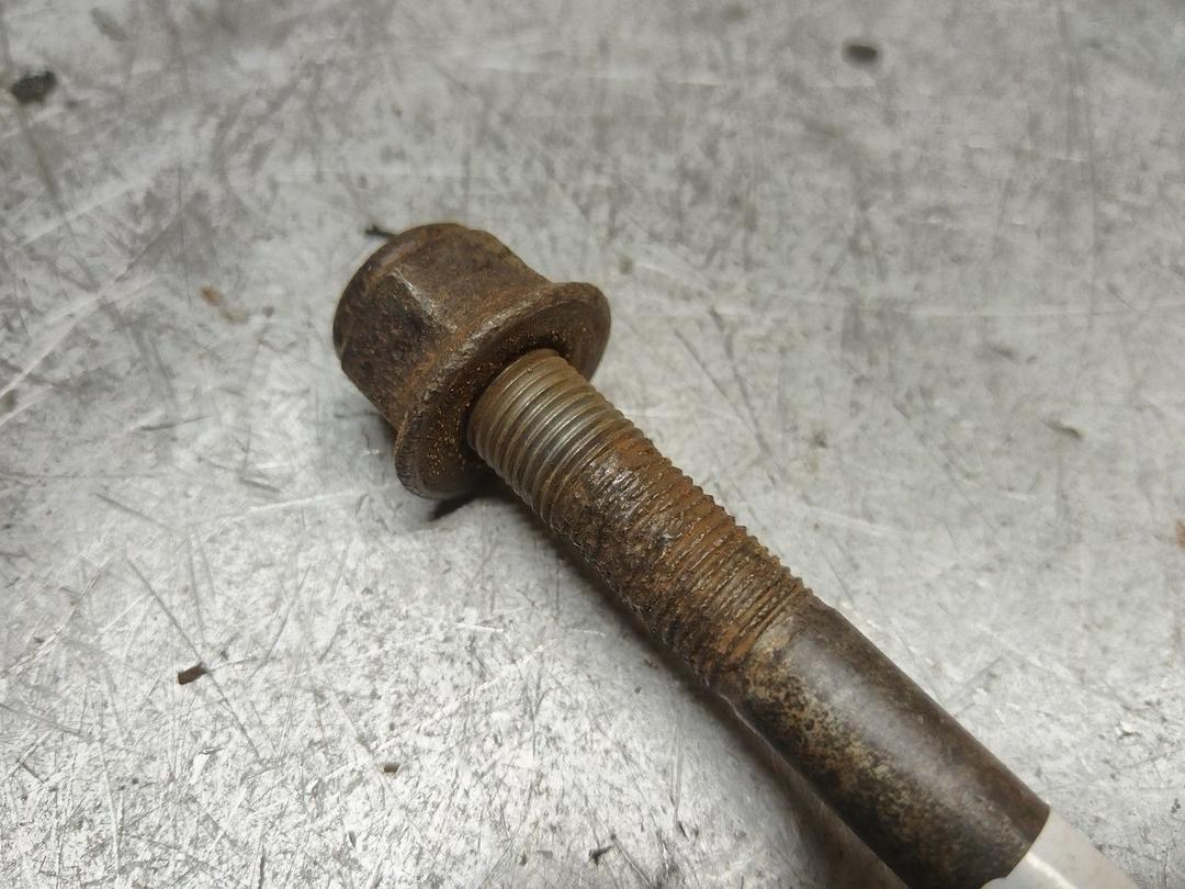 Болт MRRAH5 Renault Scenic купить