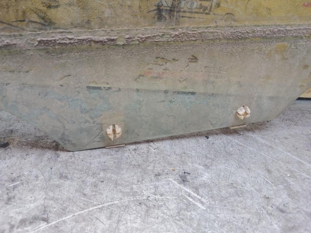 Стекло двери передней правой BV2Z4G Kia Shuma - Фото 2