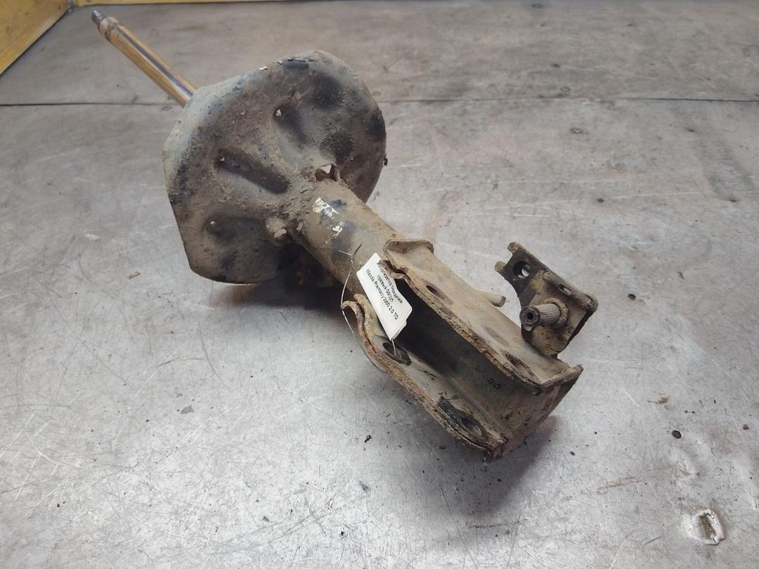 Амортизатор передний правый G91ZI1 Mazda Premacy купить с доставкой