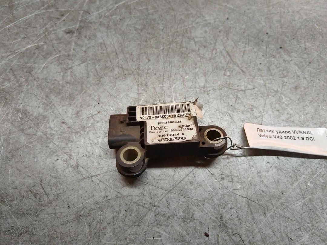 Датчик удара VVKNAL Volvo V40 купить