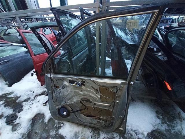 Дверь передняя правая 60403D Kia Carnival купить