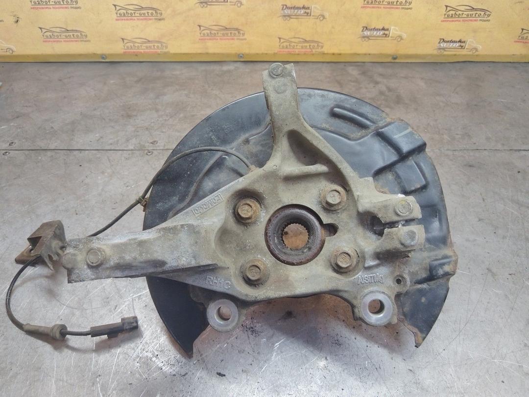 Кулак поворотный правый XE65ID Ford Fusion купить в магазине запчастей бу