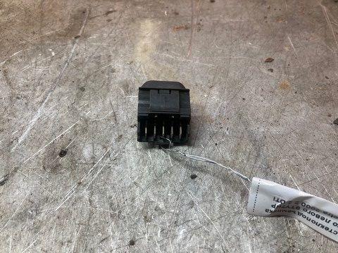 Кнопка стеклоподъемника заднего левого 9TY7HP Opel Vectra купить