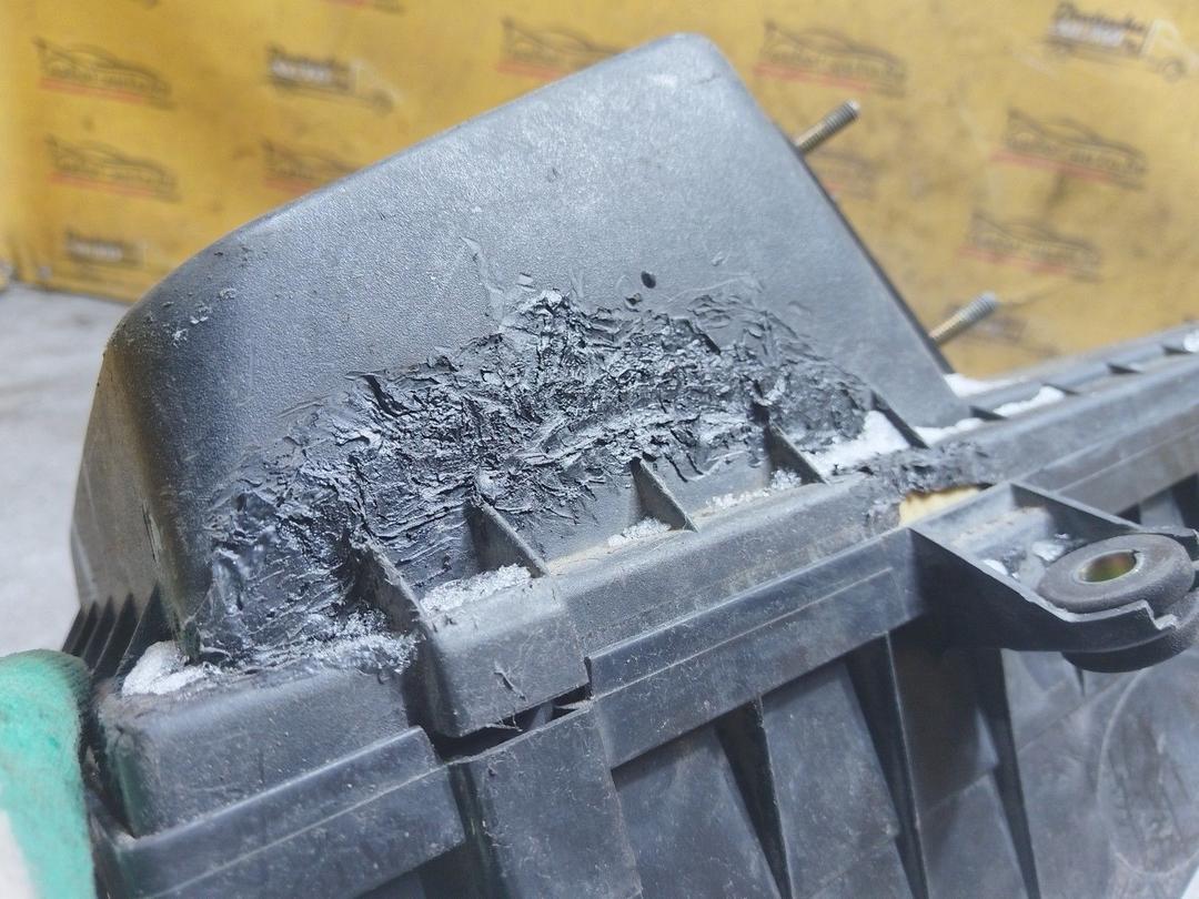 Корпус воздушного фильтра 3KR283 Mitsubishi Carisma undefined