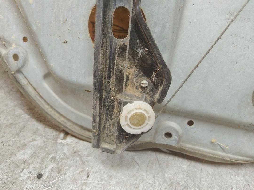 Стеклоподъемник задний правый WG4M50 Skoda Fabia купить на авторазборке