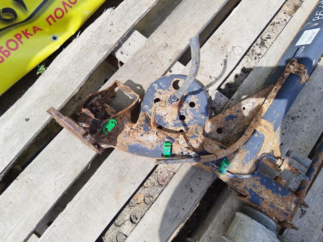 Балка подвески задняя AV3XA9 Volkswagen Passat купить в магазине запчастей бу