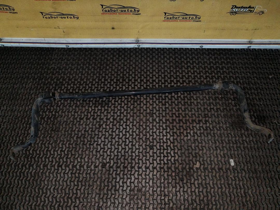 Стабилизатор подвески (поперечной устойчивости) передний CYJN8V Volkswagen Passat купить в магазине запчастей бу