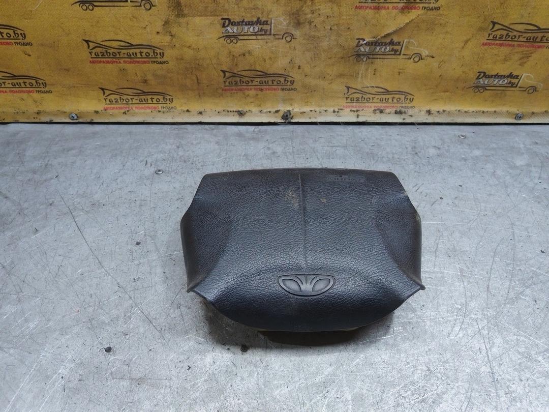 Подушка безопасности водителя 4OAU1O Daewoo Nubira