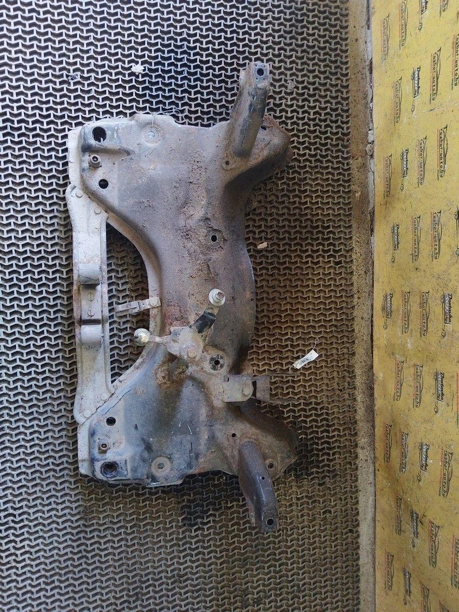 Балка подвески передняя (подрамник) 04KJLR Peugeot 206