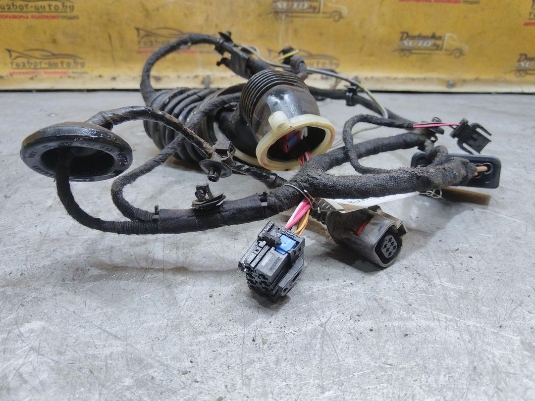 Проводка двери задней правой 52D7I6 Volkswagen Passat купить в магазине запчастей бу