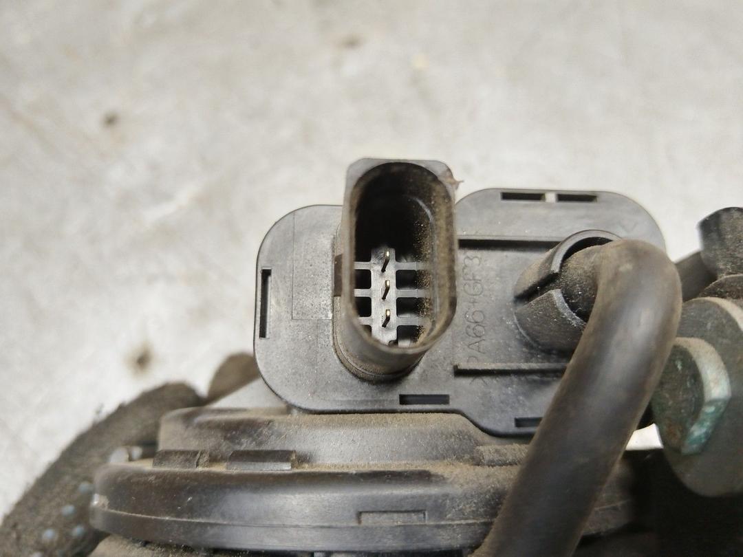 Клапан вентиляции топливного бака DXJ1SJ Volkswagen Passat купить в магазине запчастей бу