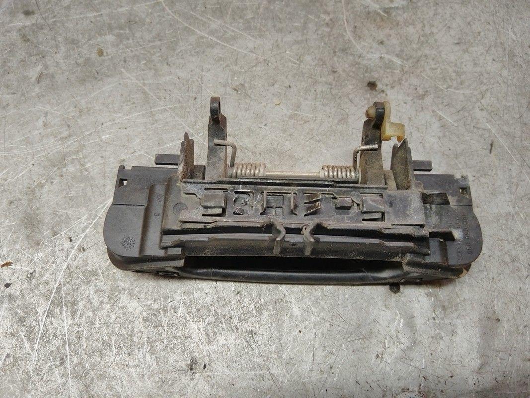 Ручка наружная задняя правая R255W0 Audi A4 купить