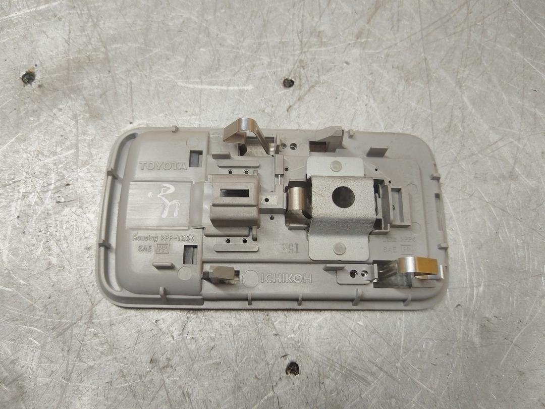 Фонарь салона (плафон) G190BE Toyota Avensis Verso - Фото 3