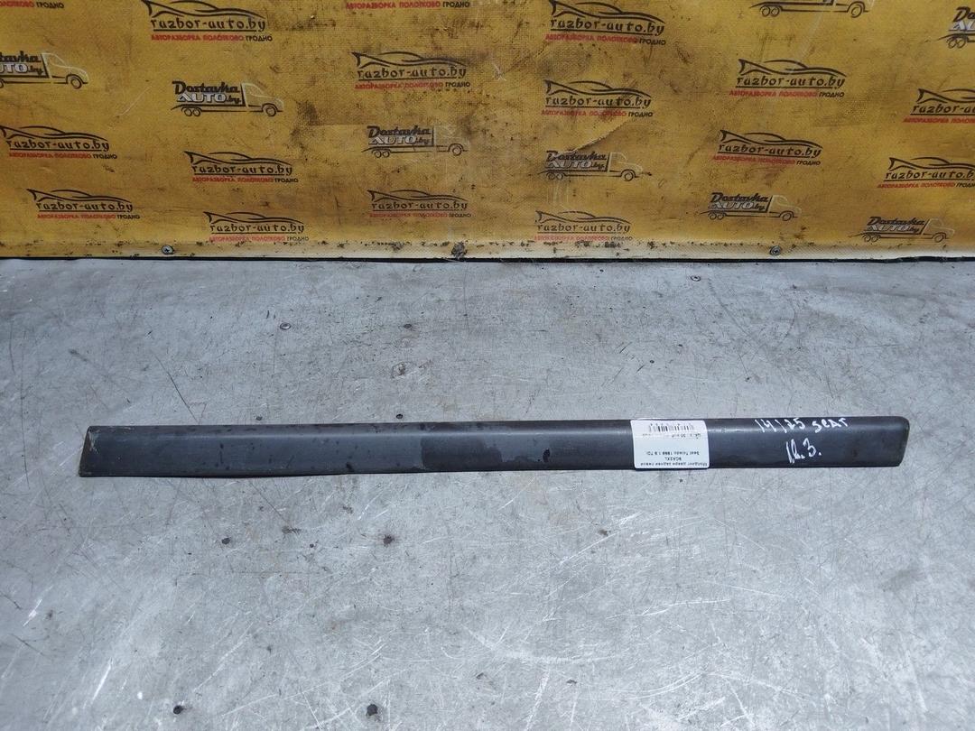 Молдинг двери задней левой 9CA2XL Seat Toledo