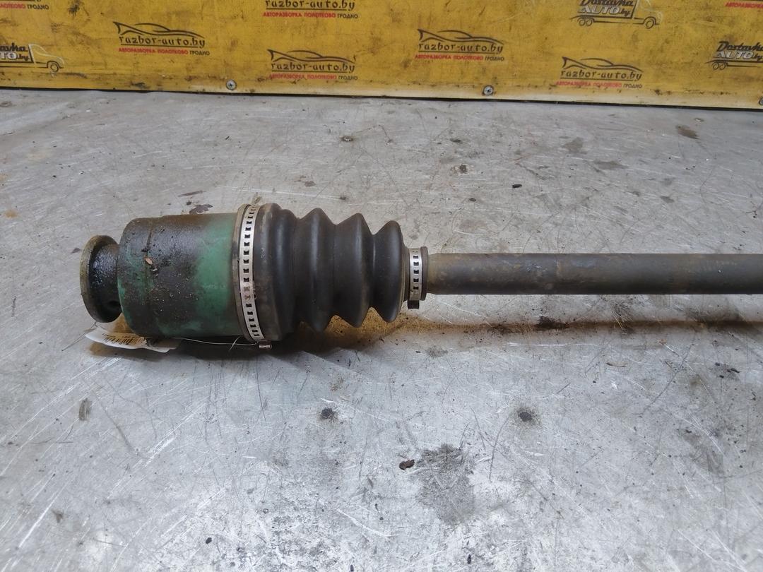 Полуось передняя левая (приводной вал, ШРУС) VM8UN2 Subaru Forester купить в магазине запчастей бу