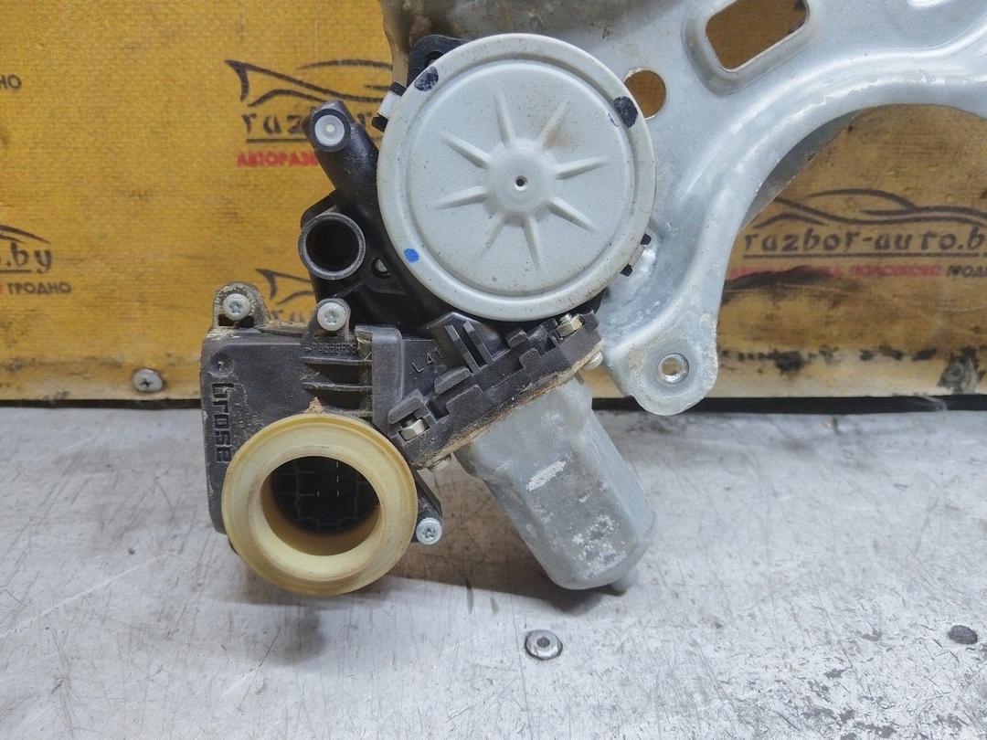 Стеклоподъемник электрический задний левый OMBB2J Toyota Corolla Verso купить на авторазборке