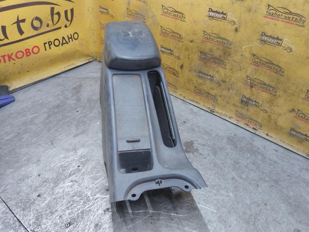 Подлокотник 3GWR4J Volvo V40 купить