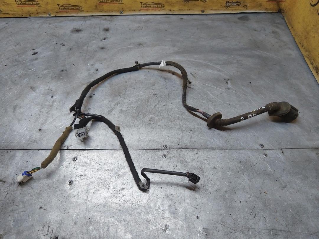 Проводка двери задней правой MKCP9N Mitsubishi Carisma - Фото 1