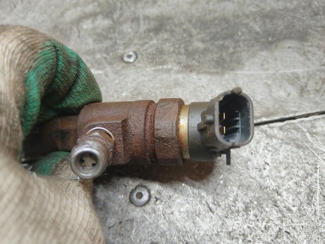 Форсунка R3OEL4 Peugeot 206 купить в магазине запчастей бу