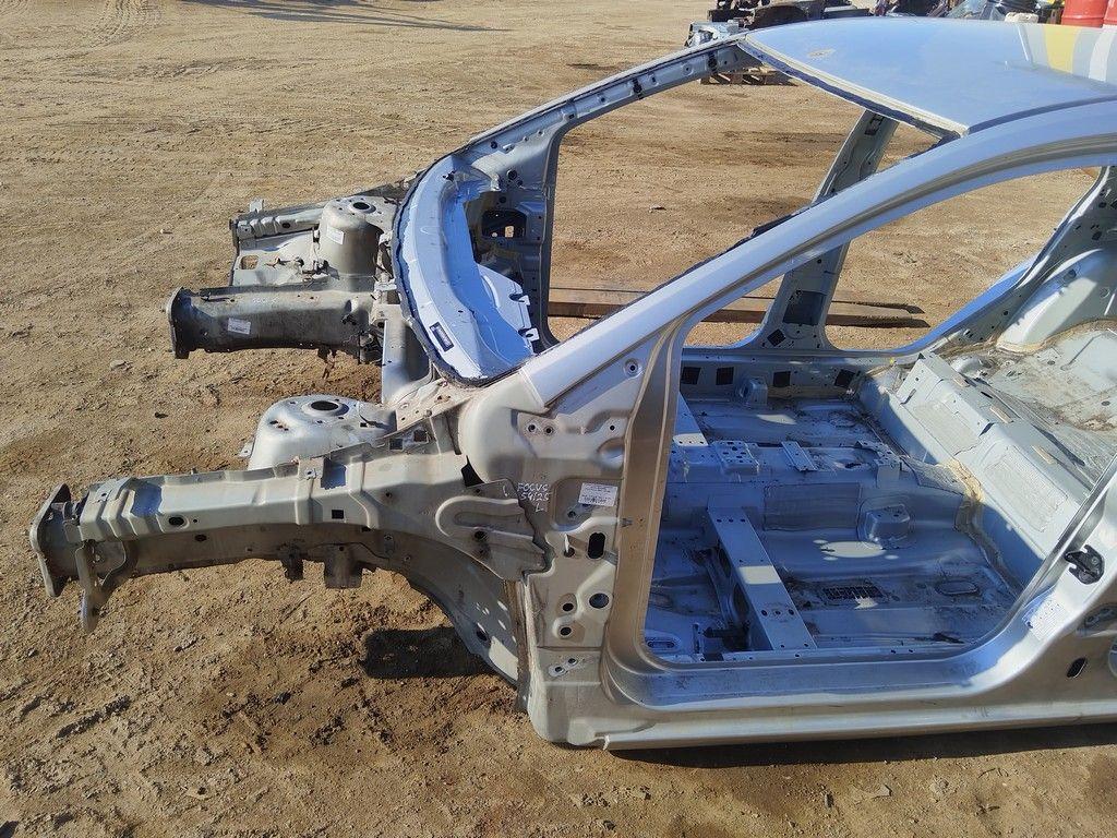 Стойка кузовная передняя левая EW4PR8 Ford Focus - Фото 1