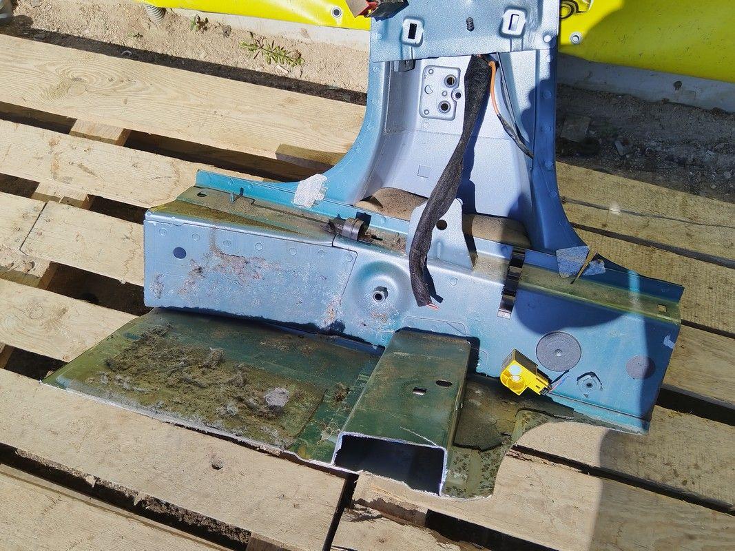 Стойка кузовная центральная левая TZOOI5 Peugeot 307 - Фото 4