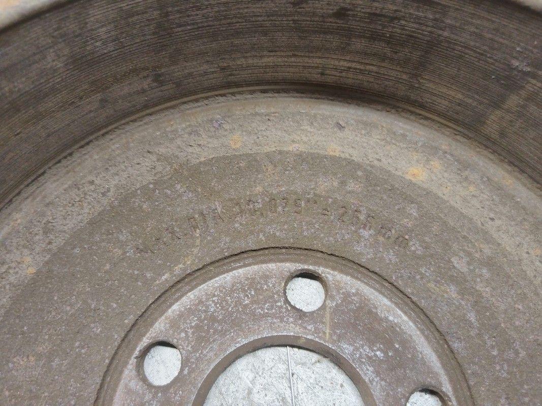 Барабан тормозной JMTM91 Peugeot Expert undefined