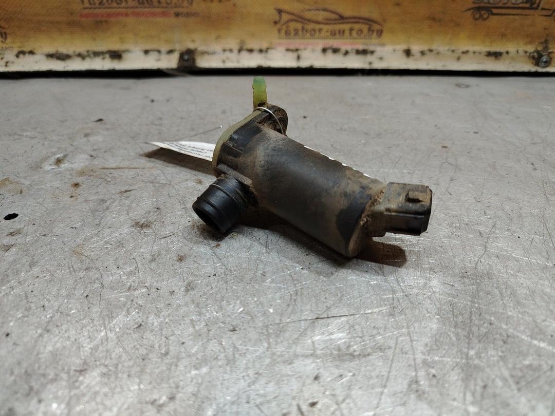 Насос (моторчик) омывателя стекла HOHAJD Nissan Primera - Фото 2