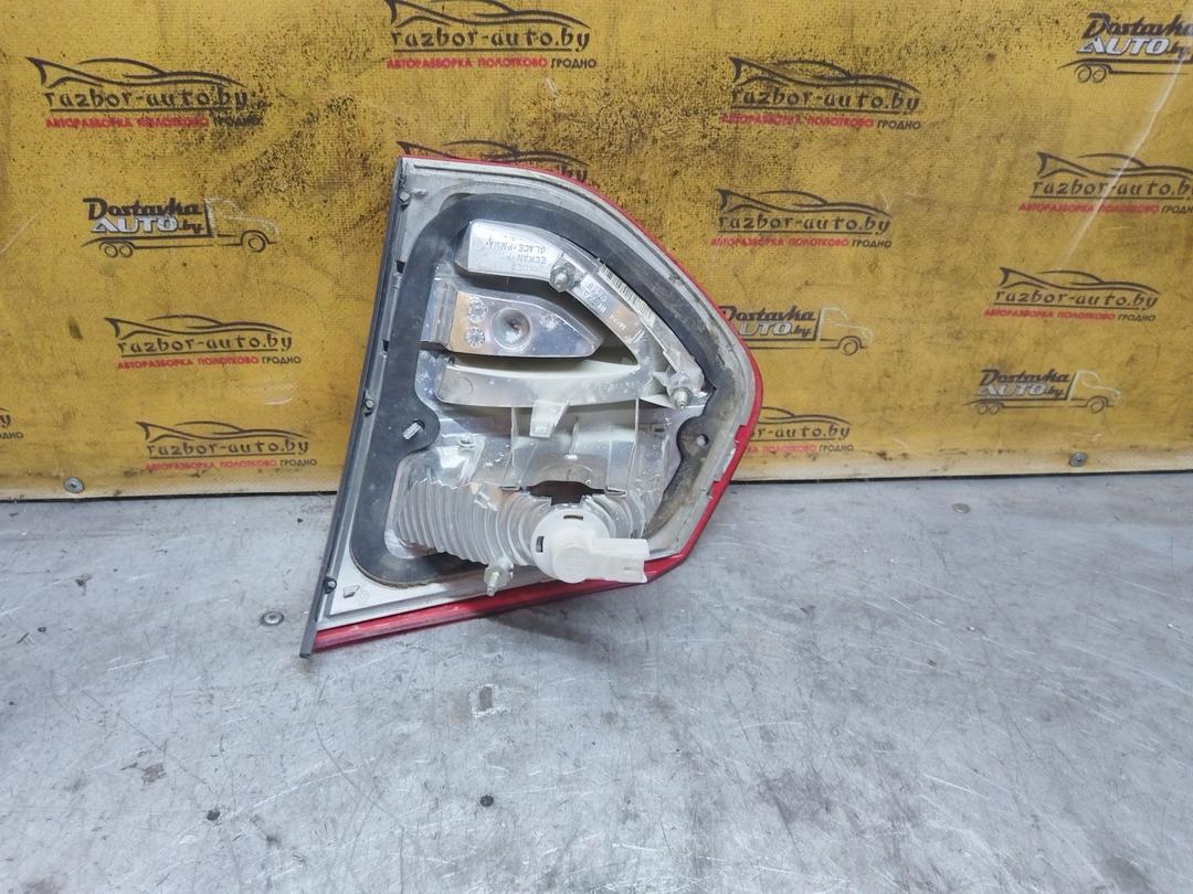 Фонарь крышки багажника левый ZXNWID Citroen C4 Picasso undefined