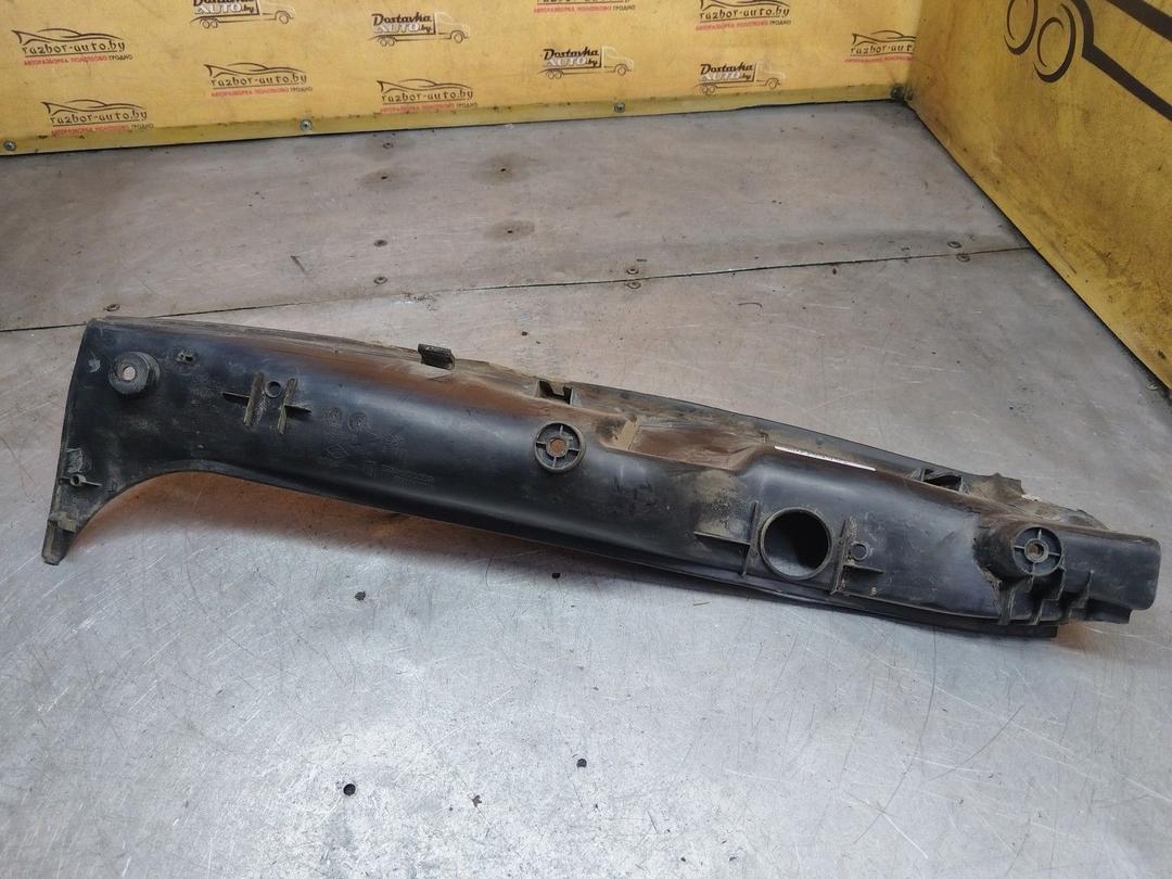 Ус под фонарь правый IO5838 Renault Espace купить