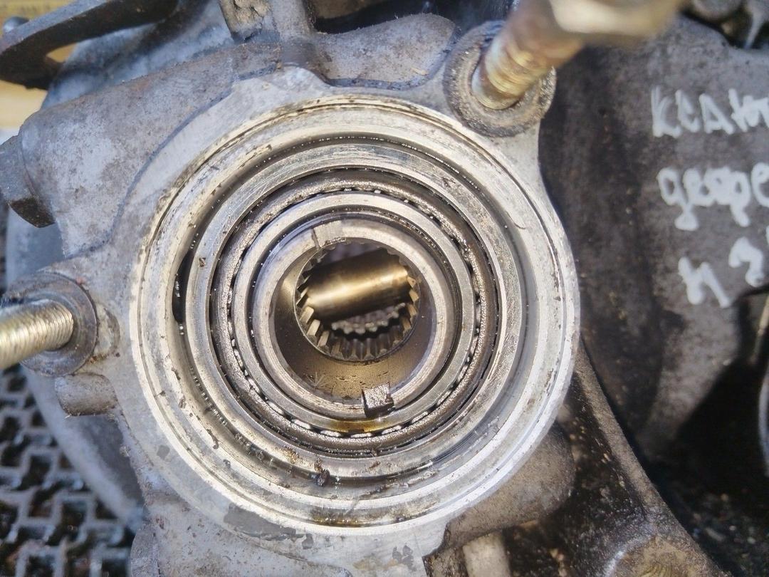 КПП механическая (МКПП) 5-ступенчатая 135076 Citroen Xantia undefined