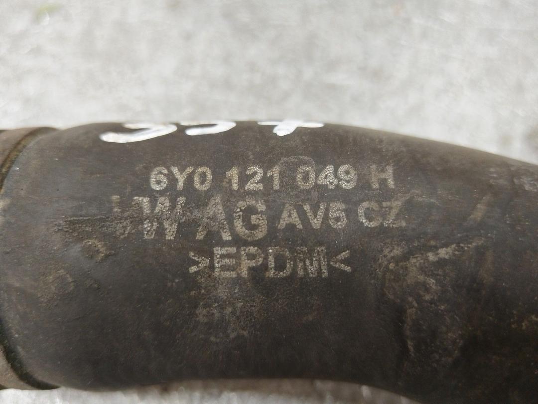 Патрубок радиатора 65RRQG Skoda Fabia купить в магазине запчастей бу